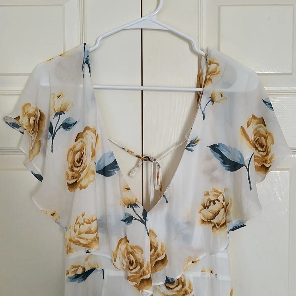 Forever 21 Yellow Rose Mini Dress Size M